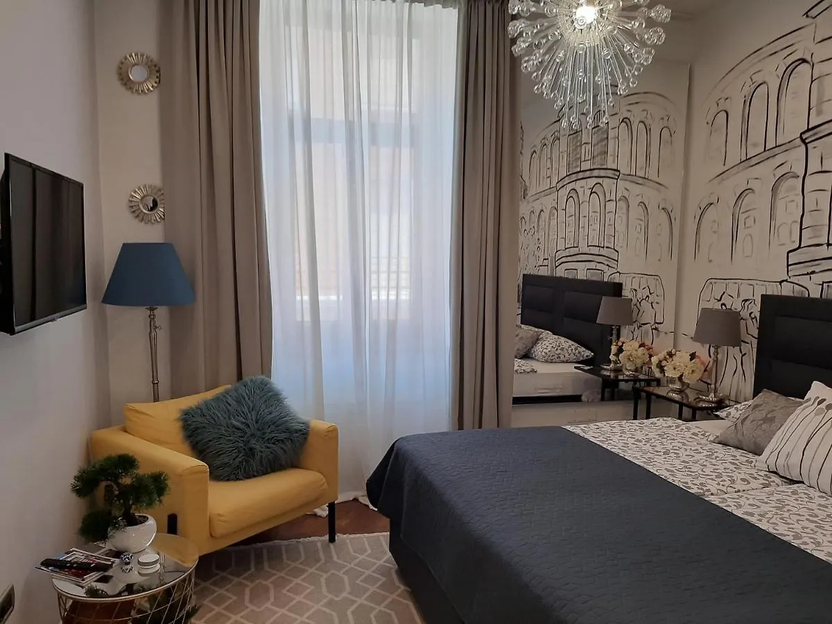 Arena Design Apartments With Free Private Parking And With A Terrace Pula 0*,
