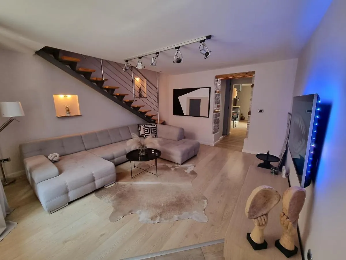 Arena Design Apartments With Free Private Parking And With A Terrace Pula Chorvatsko