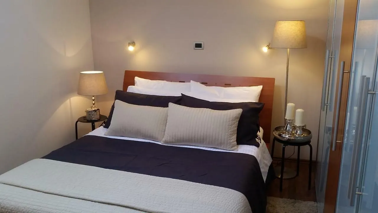 Arena Design Apartments With Free Private Parking And With A Terrace Pula
